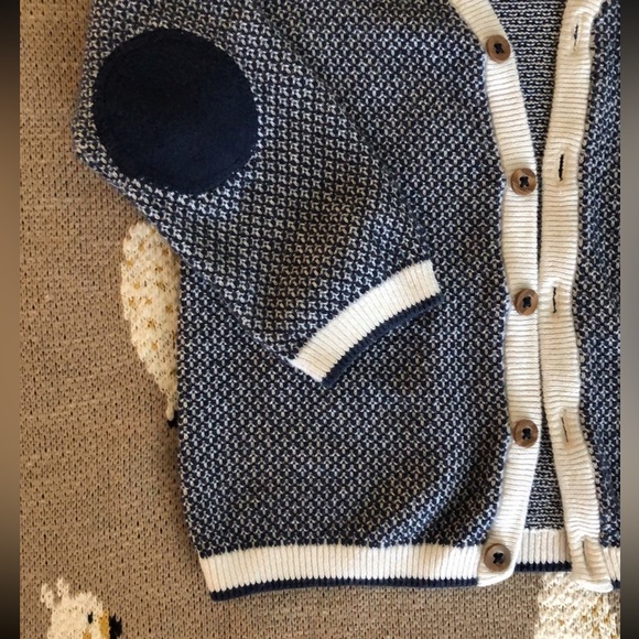 ❌SOLD❌H&M 12-18M Boys Girls Cardigan Sweater - Picture 3 of 6